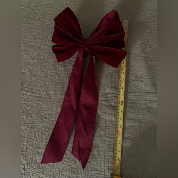 Christmas red/ burgundy bow for home decorations - Picture 3 of 3